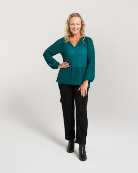 BWY8716-Top-Winter Green-BWY8735-Pant-Black-Front.